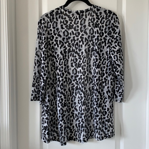 NWT CHICO’S Leopard Print Lightweight Open Cardigan - Picture 7 of 11